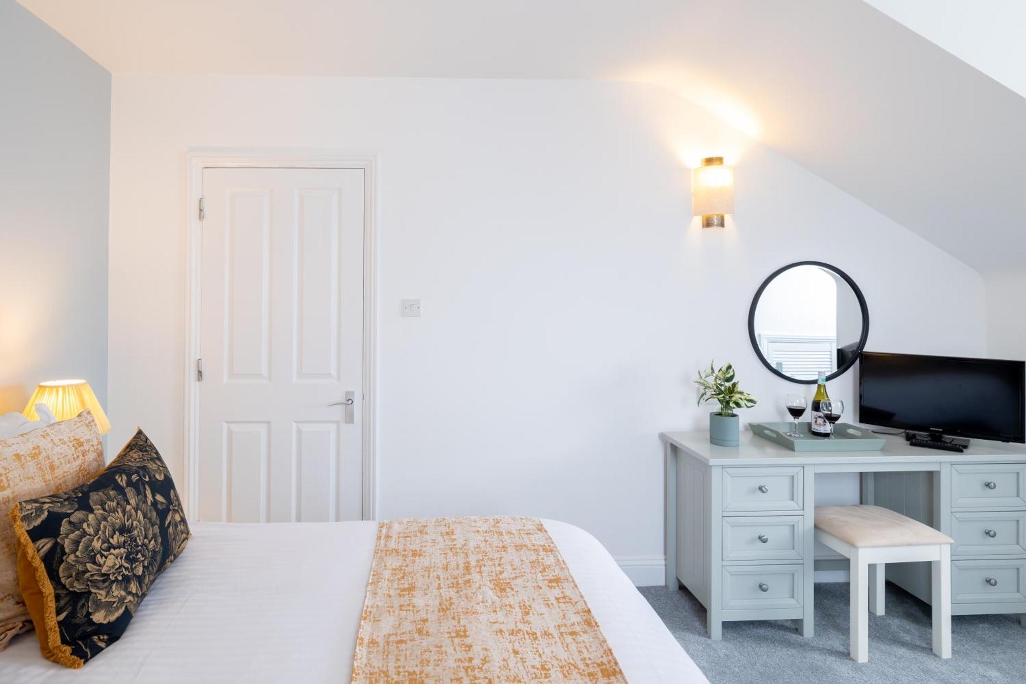 Saco Jersey - Merlin House Ст. Хейлир Джерси Экстерьер фото